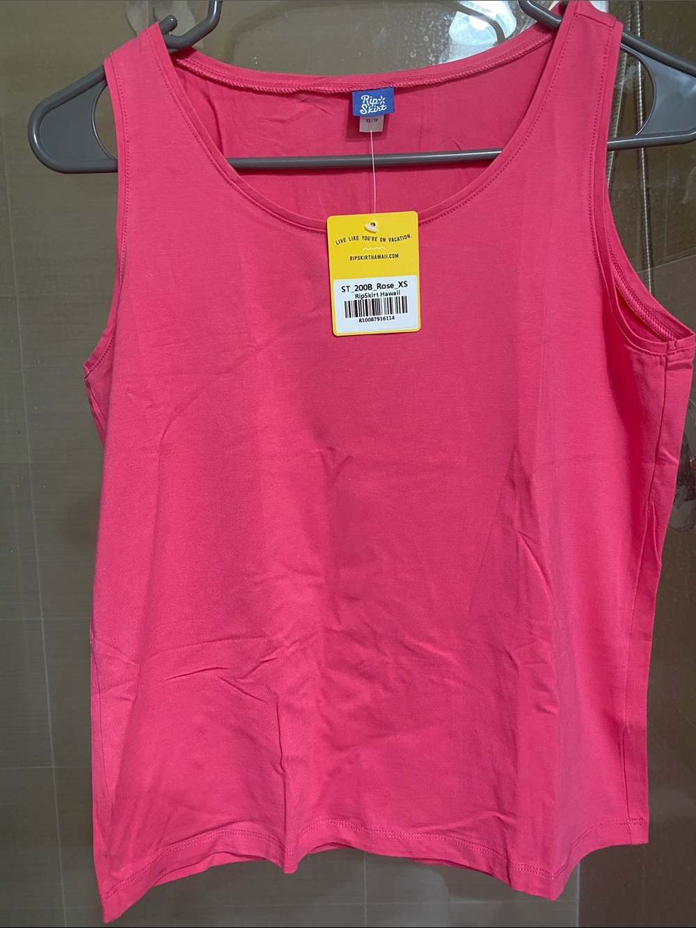 Ripskirt Hawaii Bright Pink Scoop Neck Tank Top
